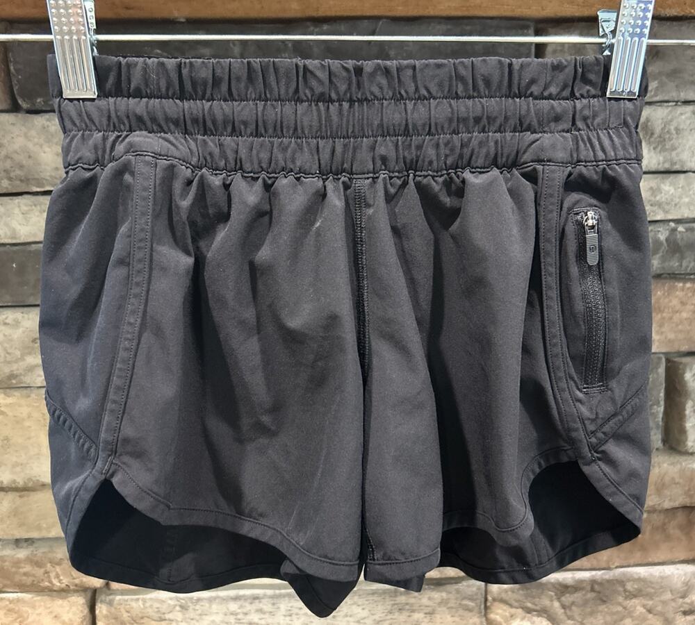 Women’s LULULEMON Tracker V Black 4’ Lined Shorts Size 4 *A3